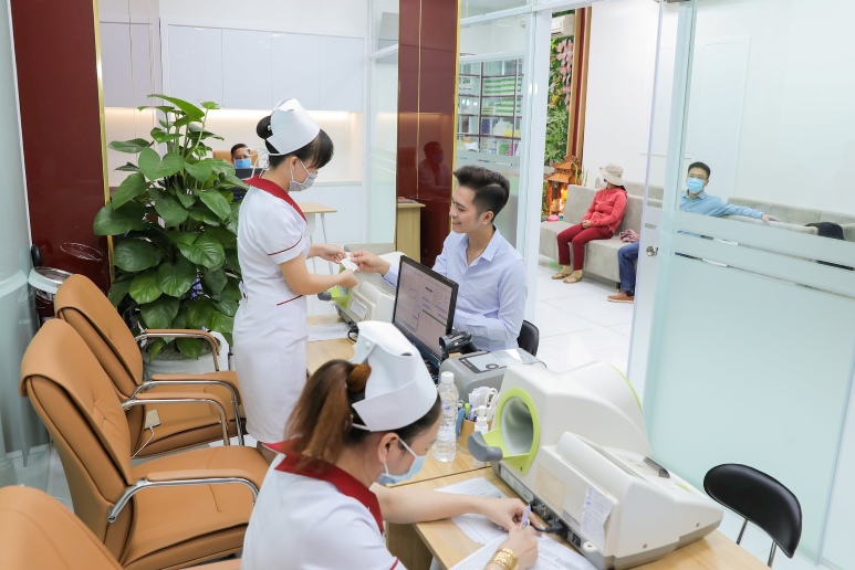 lấy máu tại nhà Phòng Khám Đa Khoa Pháp Anh